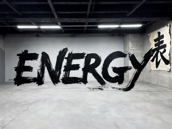Contoh lettering Expressive Brush